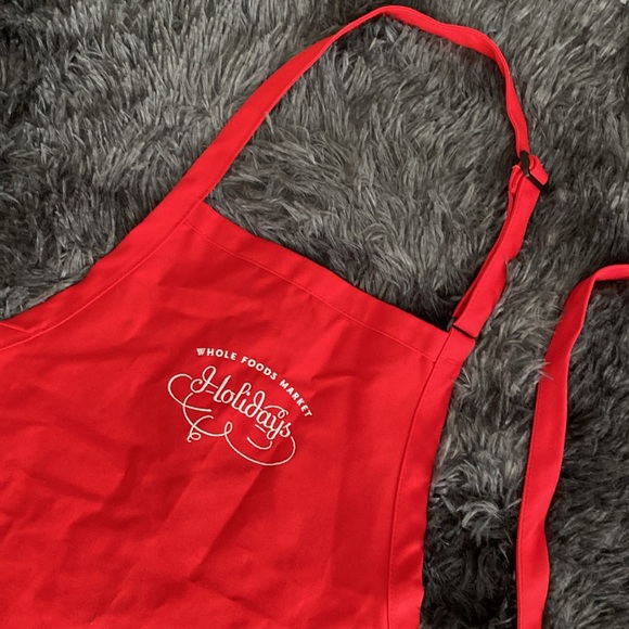 Rare WFM Holidays red special edition apron - Picture 3 of 17